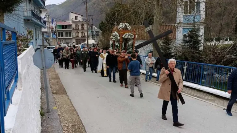 ΕΑΑΣ ΞΑΝΘΗΣ: Περιφορά Επιταφίου στον Ι.Ν. Αγ. Γεωργίου Εχίνου Ξάνθης