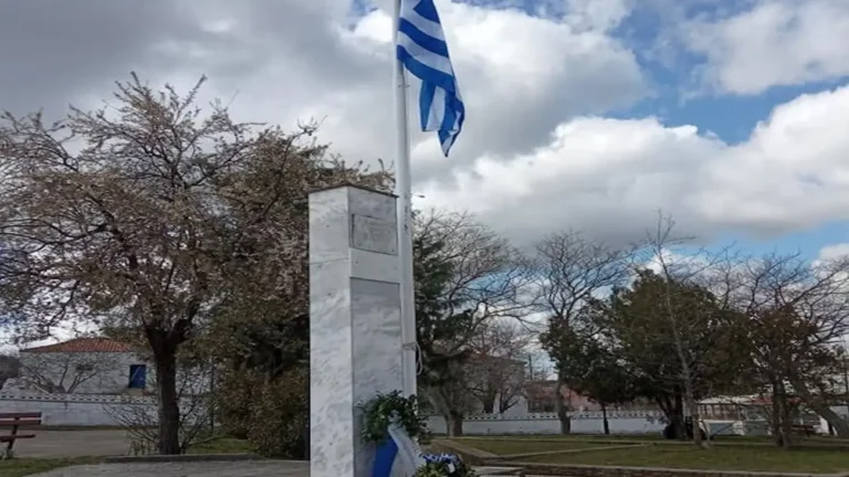 Τελετή ονοματοδοσίας πλατείας Καβησού Έβρου σε ΕΠΥ ΛΟΧΙΑ (ΜΧ) Στέφανου Πιτικάκη και αποκαλυπτήρια μνημείου